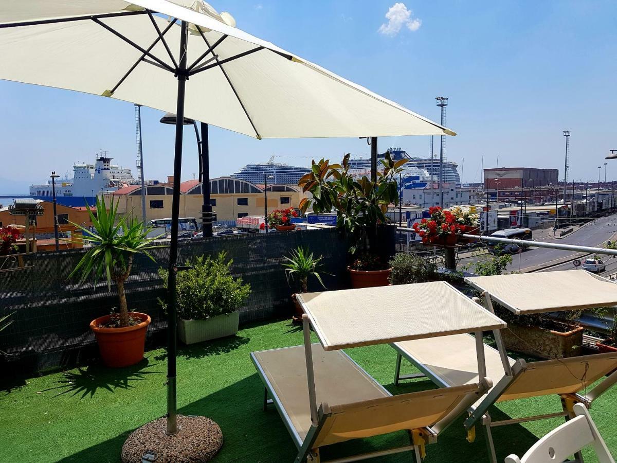 Marina Resart Rooms & Suite Naples Exterior photo
